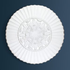 Georgian Decorative plaster ceiling rose 675mm diameter with traditional Ornate, Leaf detail