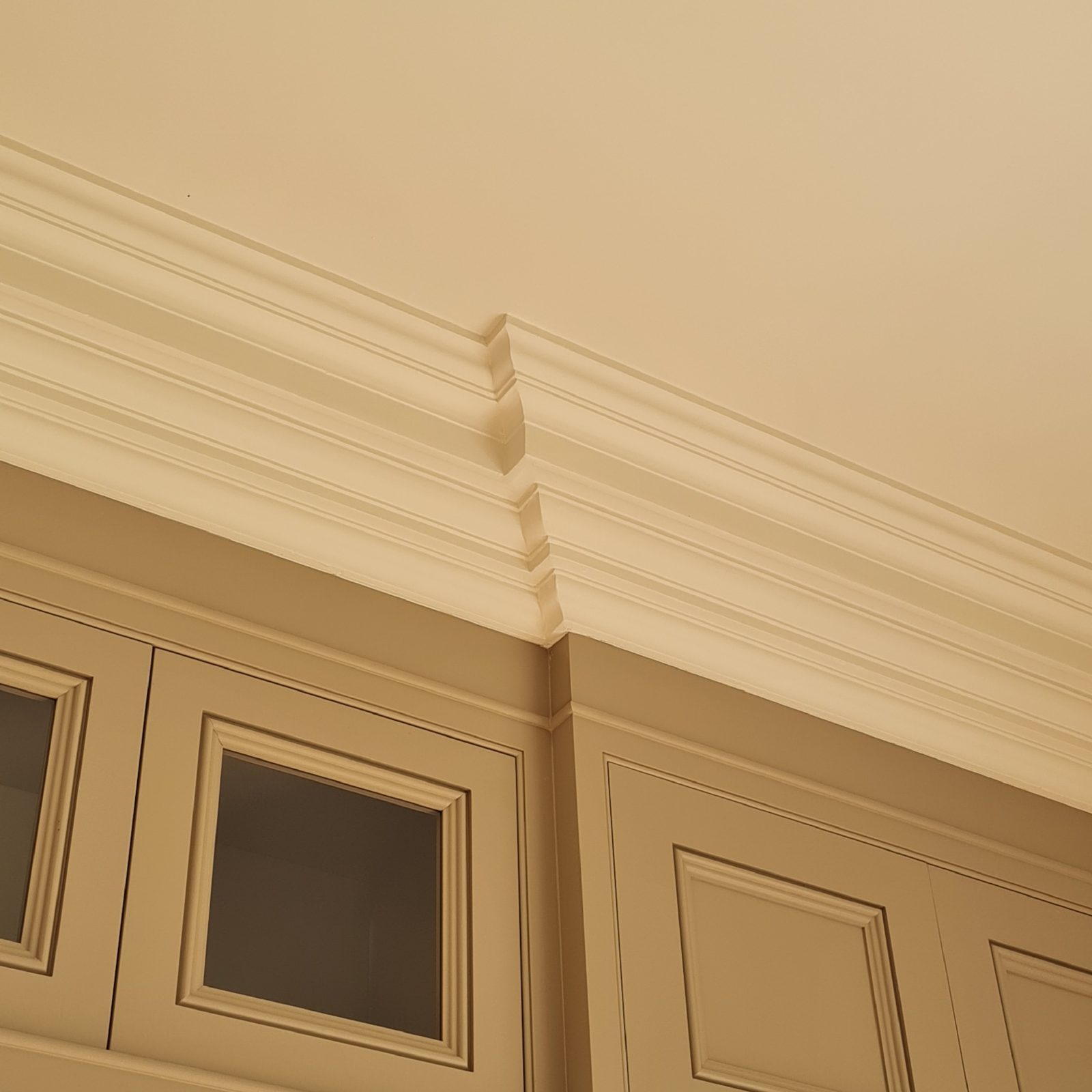 georgian-plaster-cornice-180x195mm-2